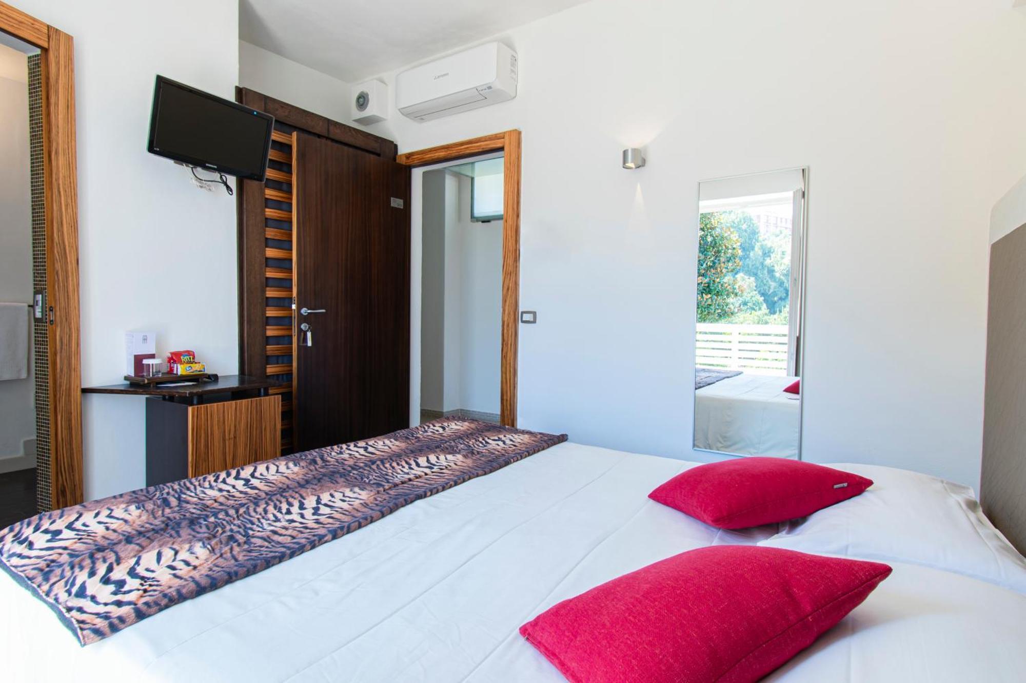 Marina 10 Design & Hotel