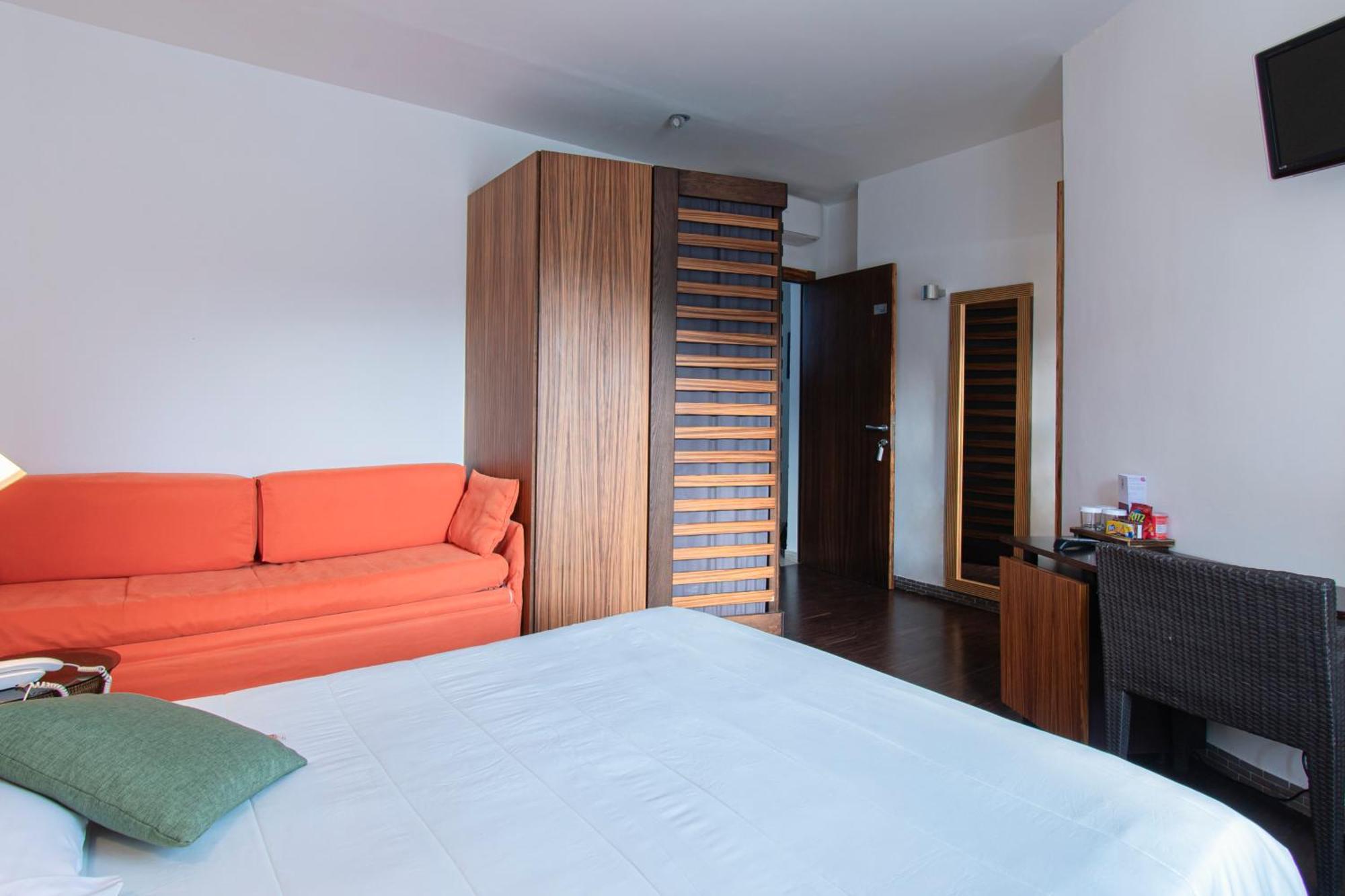 Marina 10 Design & Hotel
